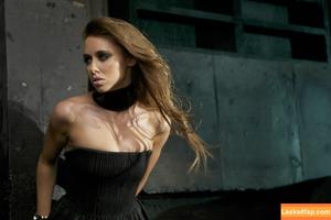 Una Healy photo #0210