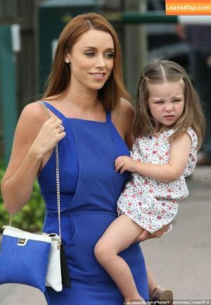 Una Healy photo #0278