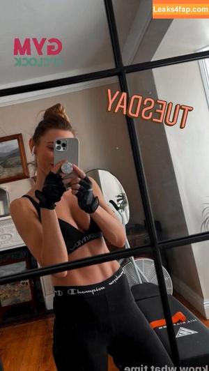 Una Healy photo #0327