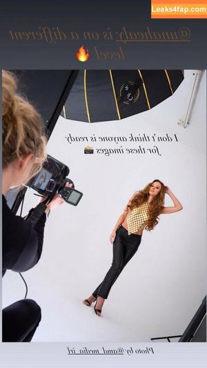 Una Healy photo #0337