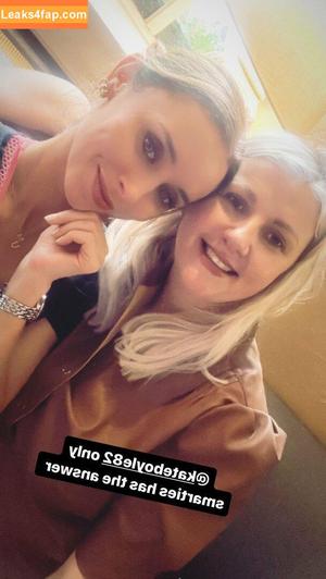 Una Healy photo #0349