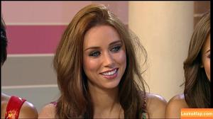 Una Healy photo #0375