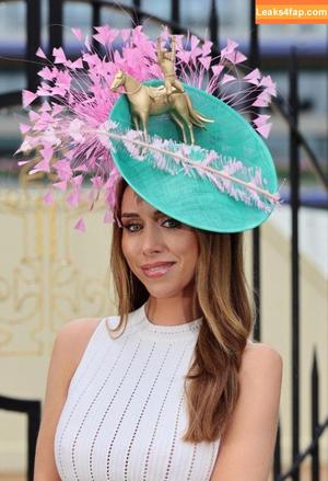 Una Healy photo #0429