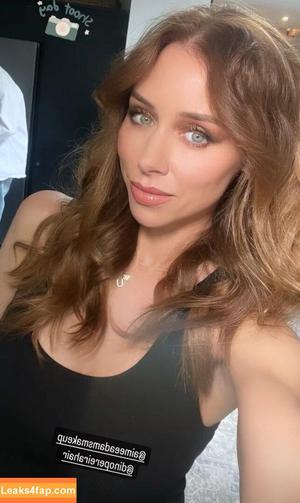Una Healy photo #0451