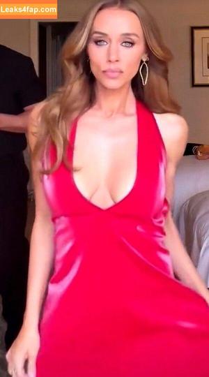 Una Healy фото #1028