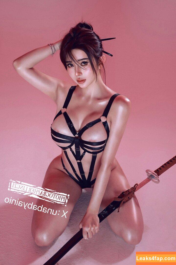 unababyainio / unababy舒涵呀 leaked photo photo #0002