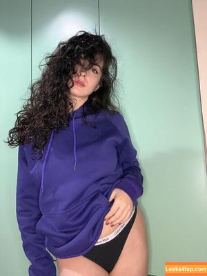 Unasemplicefra photo #0012