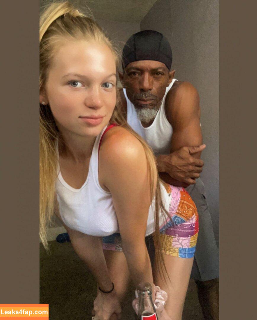 Unc & Snowbunny / riq_bay / riqnbay leaked photo photo #0005