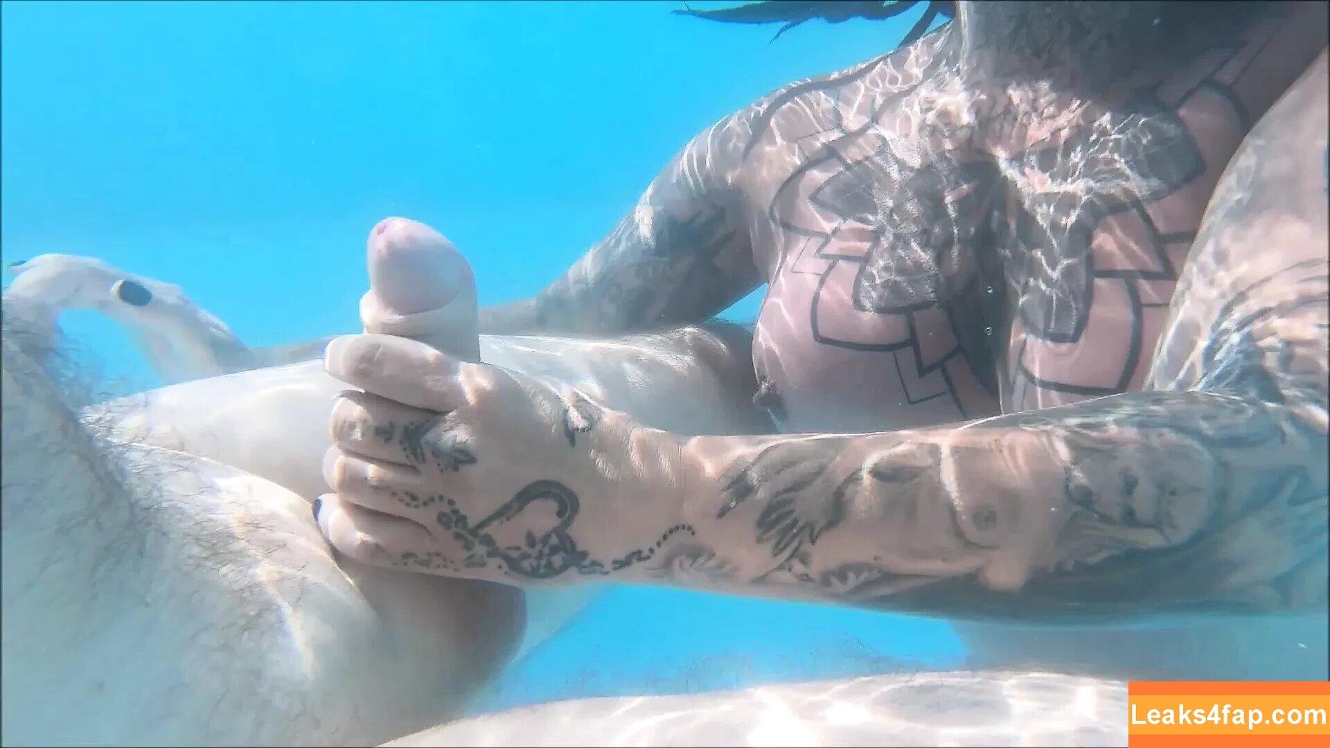 Underwater Tori /  leaked photo photo #0002
