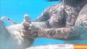 Underwater Tori photo #0002