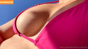 undressing_room photo #0007