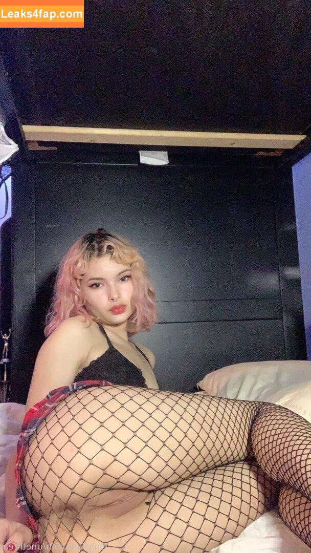 unethreal /  leaked photo photo #0028
