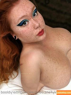 Unicornglitteryblood photo #0346