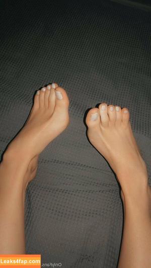 unigirlfeet photo #0033