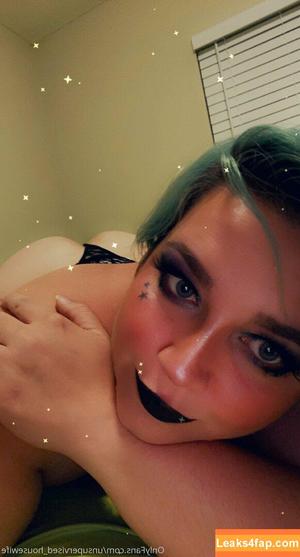 unsupervised_housewife photo #0029