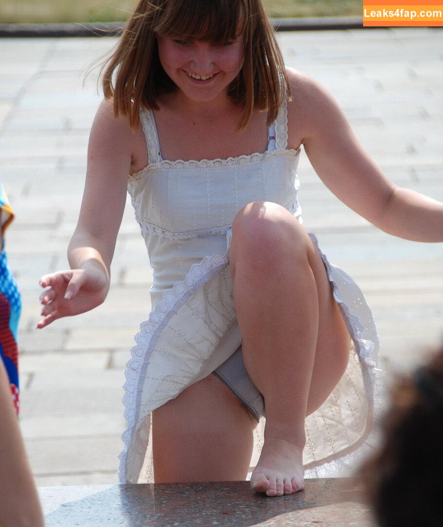 Upskirt - Candids /  leaked photo photo #0133
