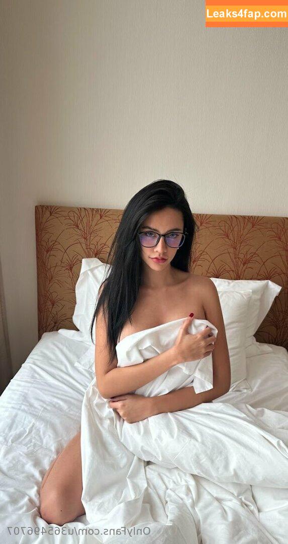 urbabyjasmin / urbaby_jasmin leaked photo photo #0246