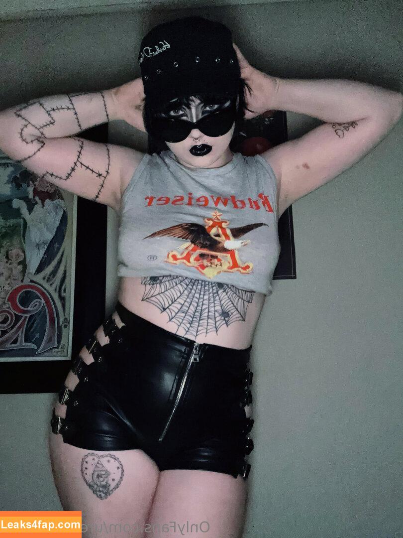 urevilmommy / urevilm0mmy leaked photo photo #0055
