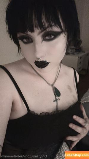 urevilmommy photo #0040