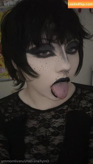 urevilmommy photo #0051
