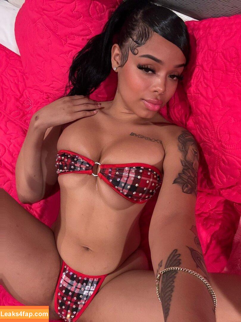 urfavforeign /  leaked photo photo #0004