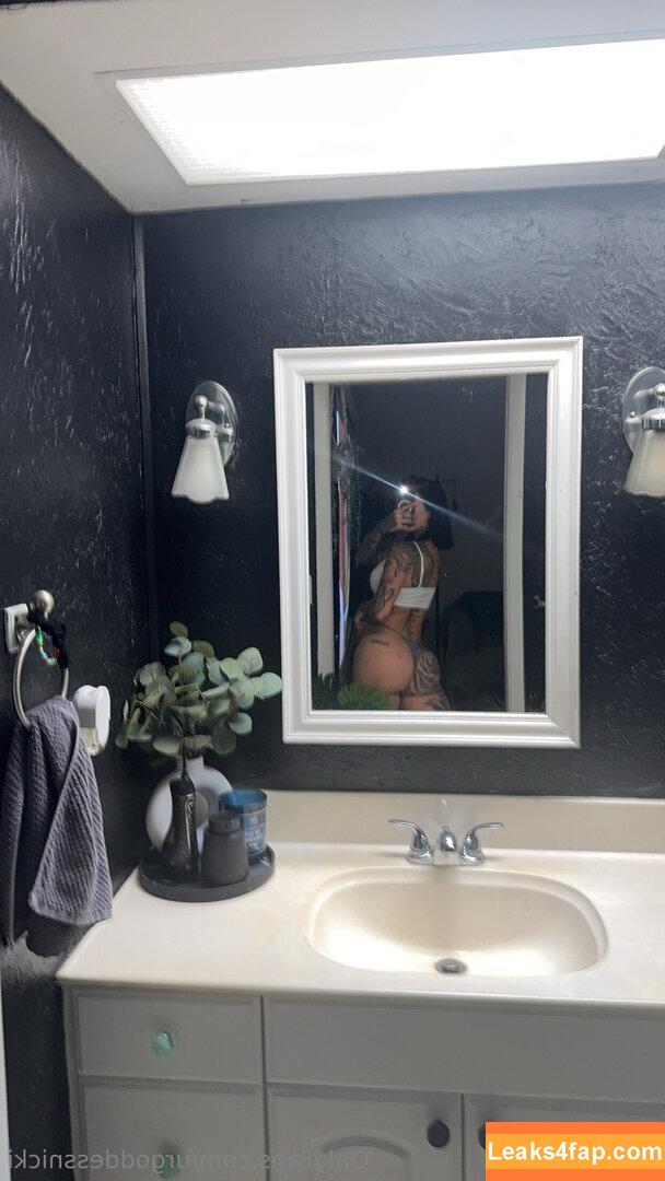 Urgoddessnicki / Ayeohqueenbitch / Ayeohqueennicki / GoddessNicki666 / urgoddessn1 / wetbynick leaked photo photo #0123