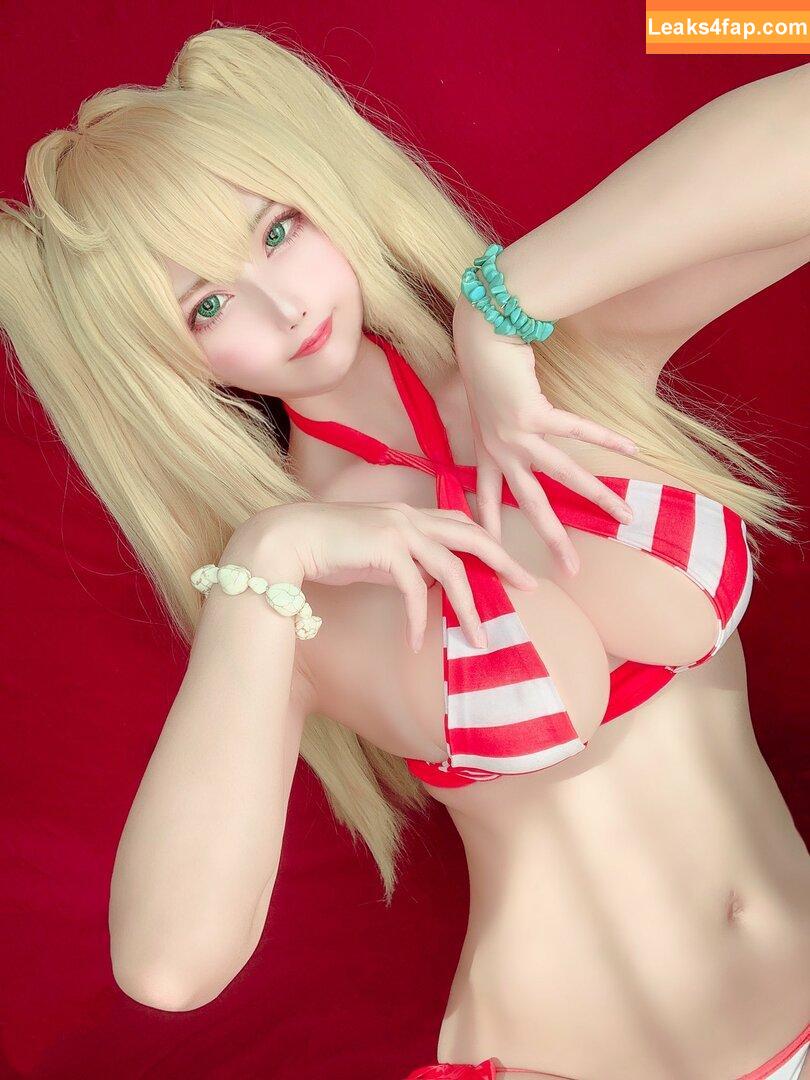 Uri11_27 leaked photo photo #0375