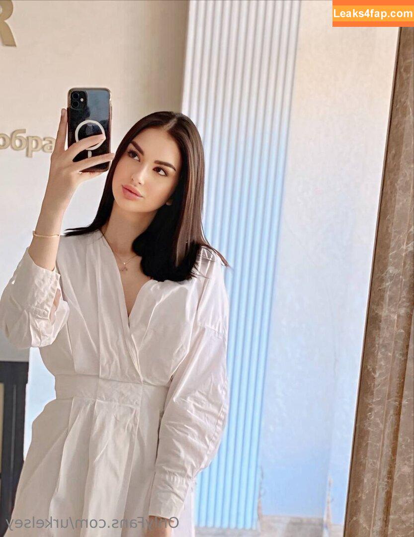 urkelsey / sexy_kelsey / urgirlkelso leaked photo photo #0016