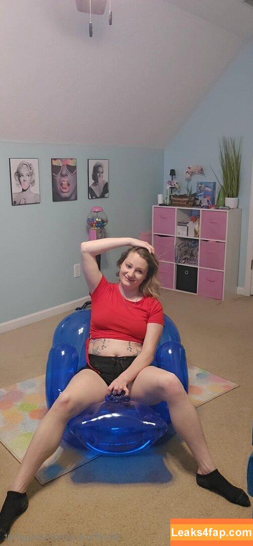 user101101 / user101101.jpg leaked photo photo #0004
