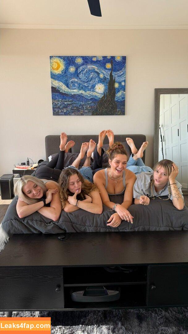 userhayhay / haleebankss / haleebankss2 leaked photo photo #0047