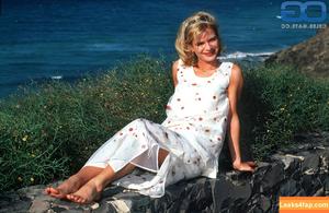 Uta Bresan photo #0003