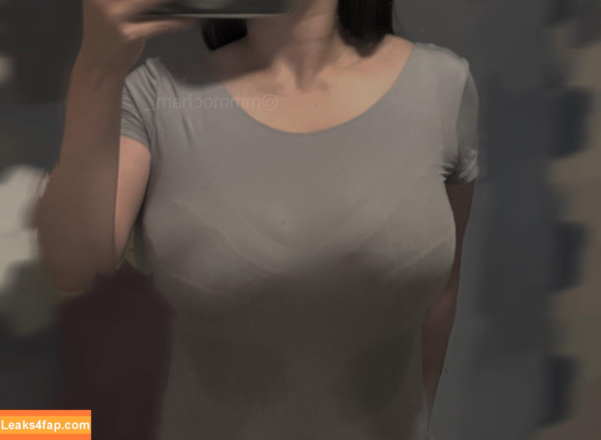 _UTxTU_mom_ / __thatcoolmom__ leaked photo photo #0012