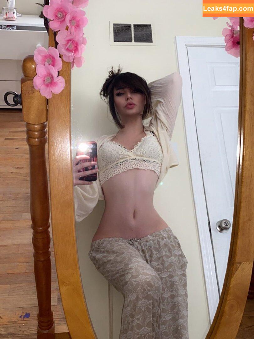 Uxu.kxt / kitkatt / uxu.kat / uxu_mikasa leaked photo photo #0018