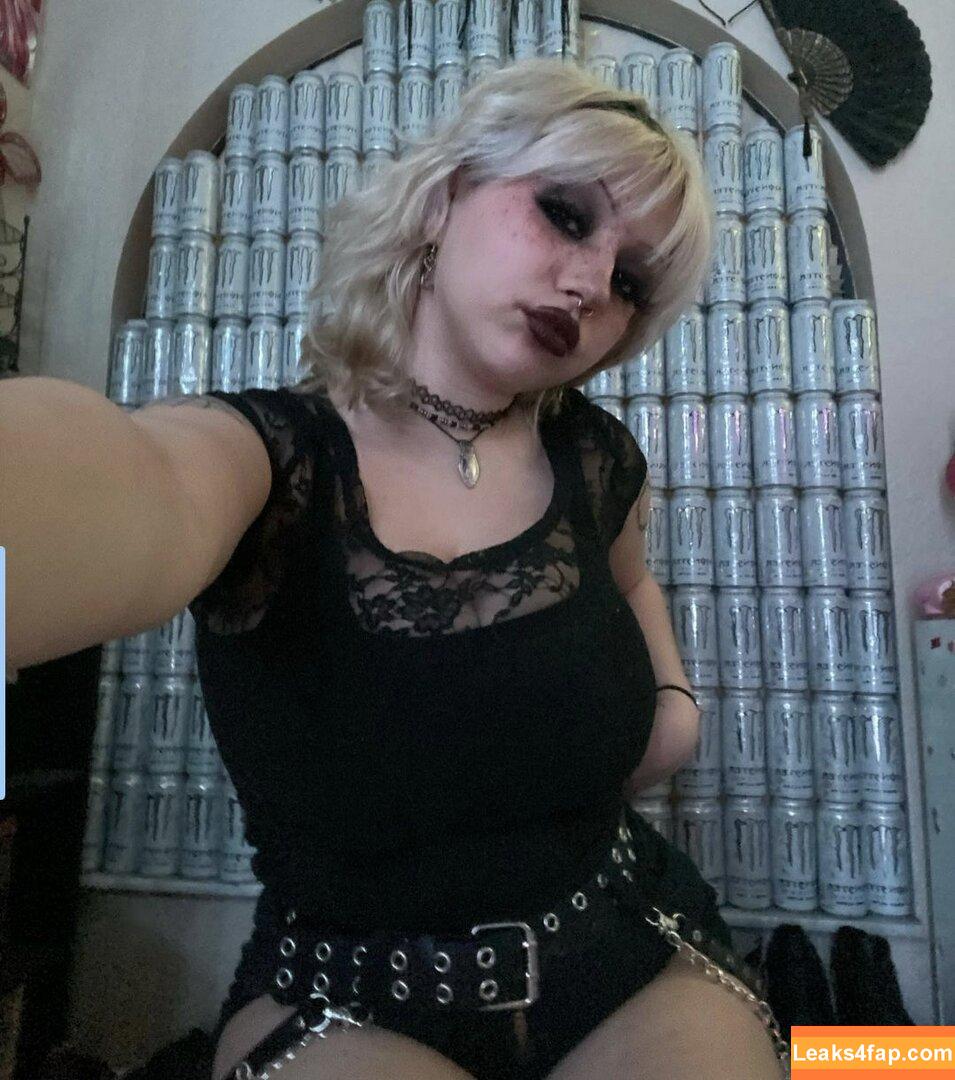 V0l4til3 / bbabydollyy leaked photo photo #0029