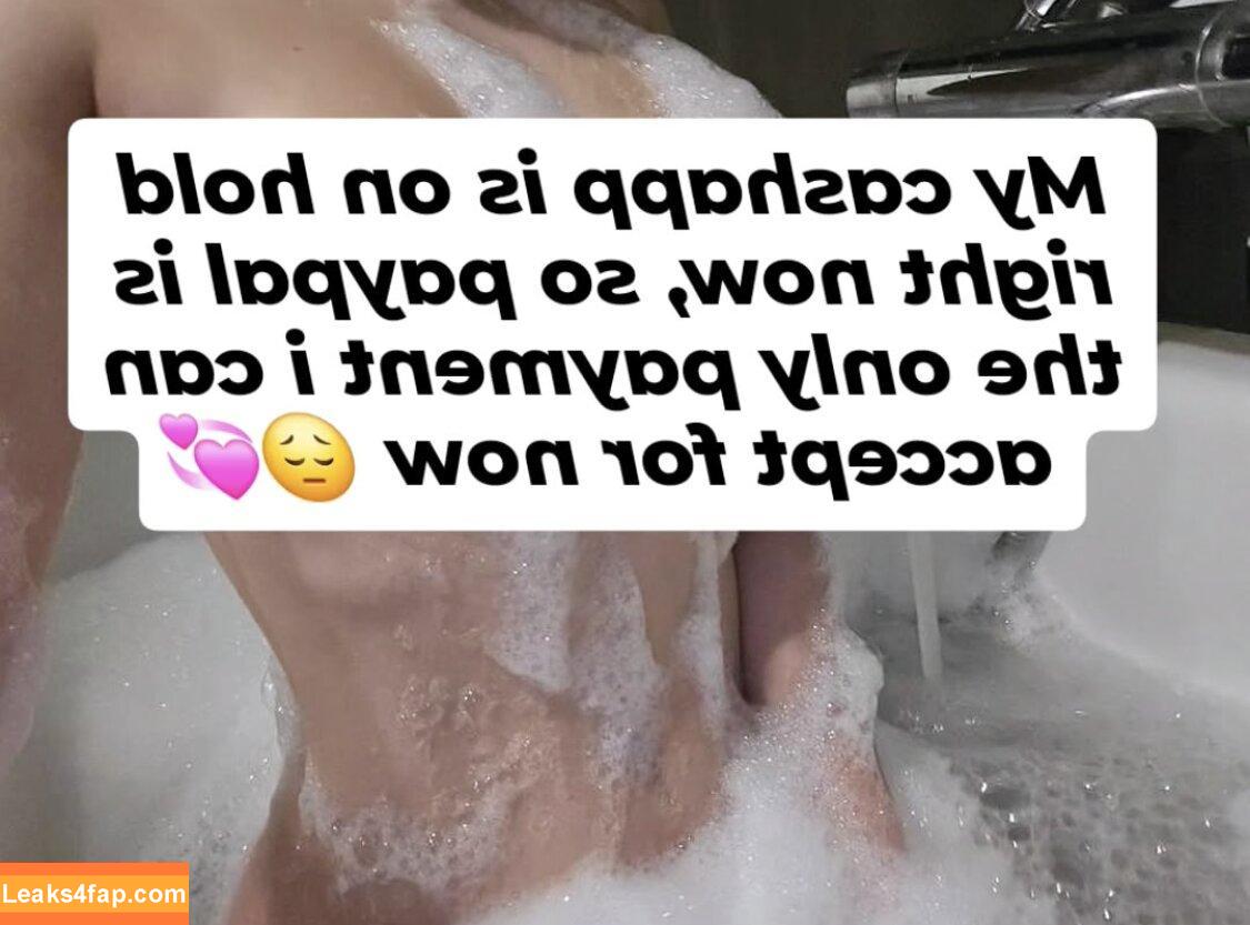 _v0ss_ /  leaked photo photo #0001