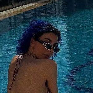 v3lourvix3n photo #0019