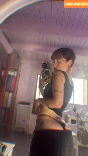 Valen Pinto photo #0111