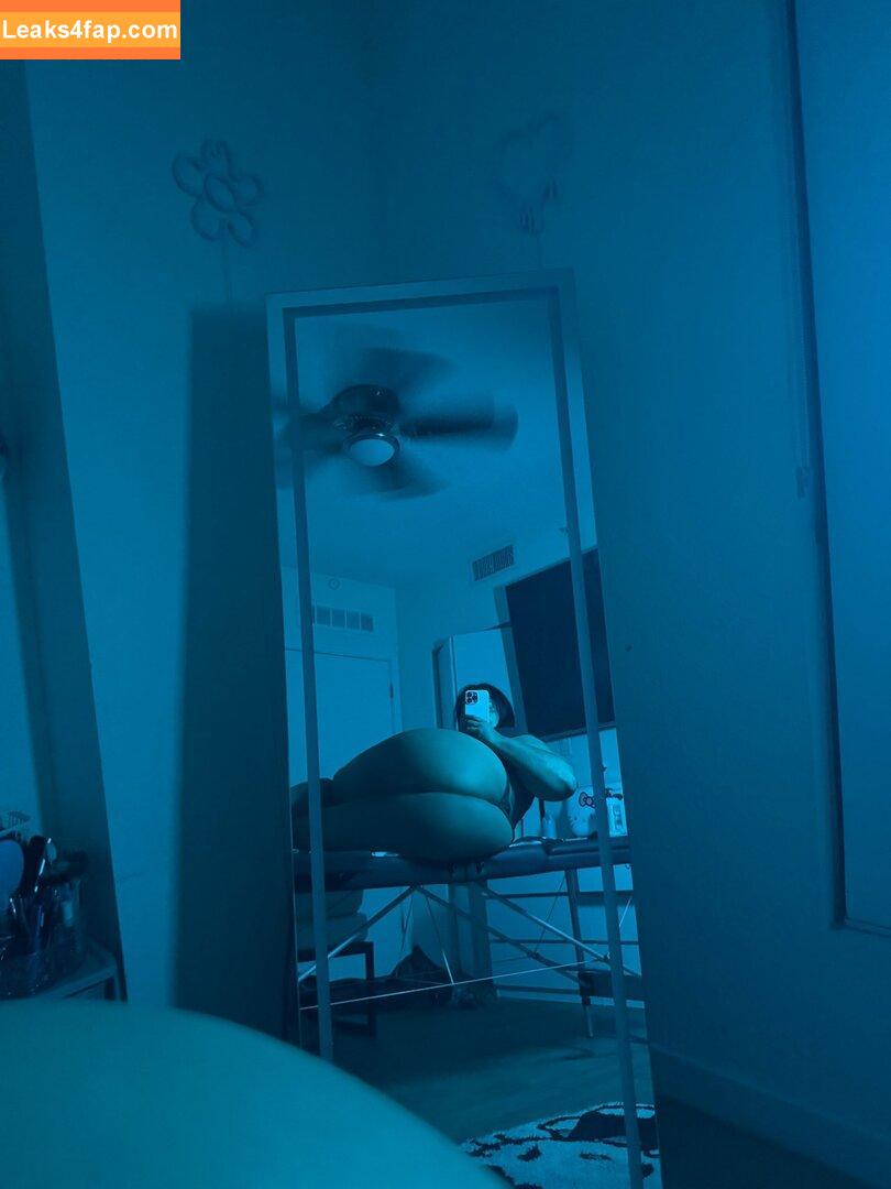 Valenbernaal / Valentine Bernal leaked photo photo #0021