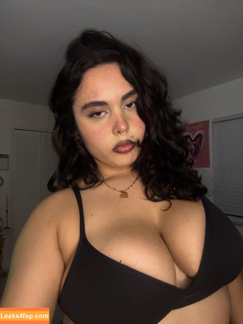 valent1na Onlyfans leaks