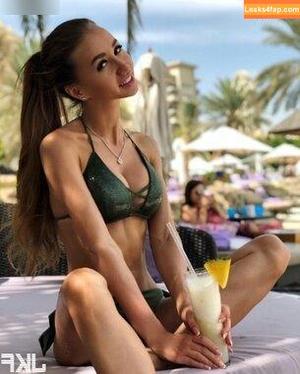 Valenti Vitell photo #0066