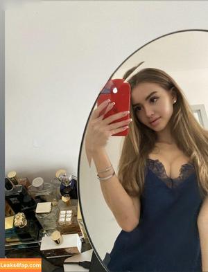 Valenti Vitell photo #0174