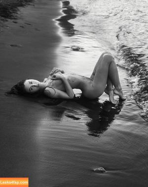 Valentina Fradegrada photo #0145