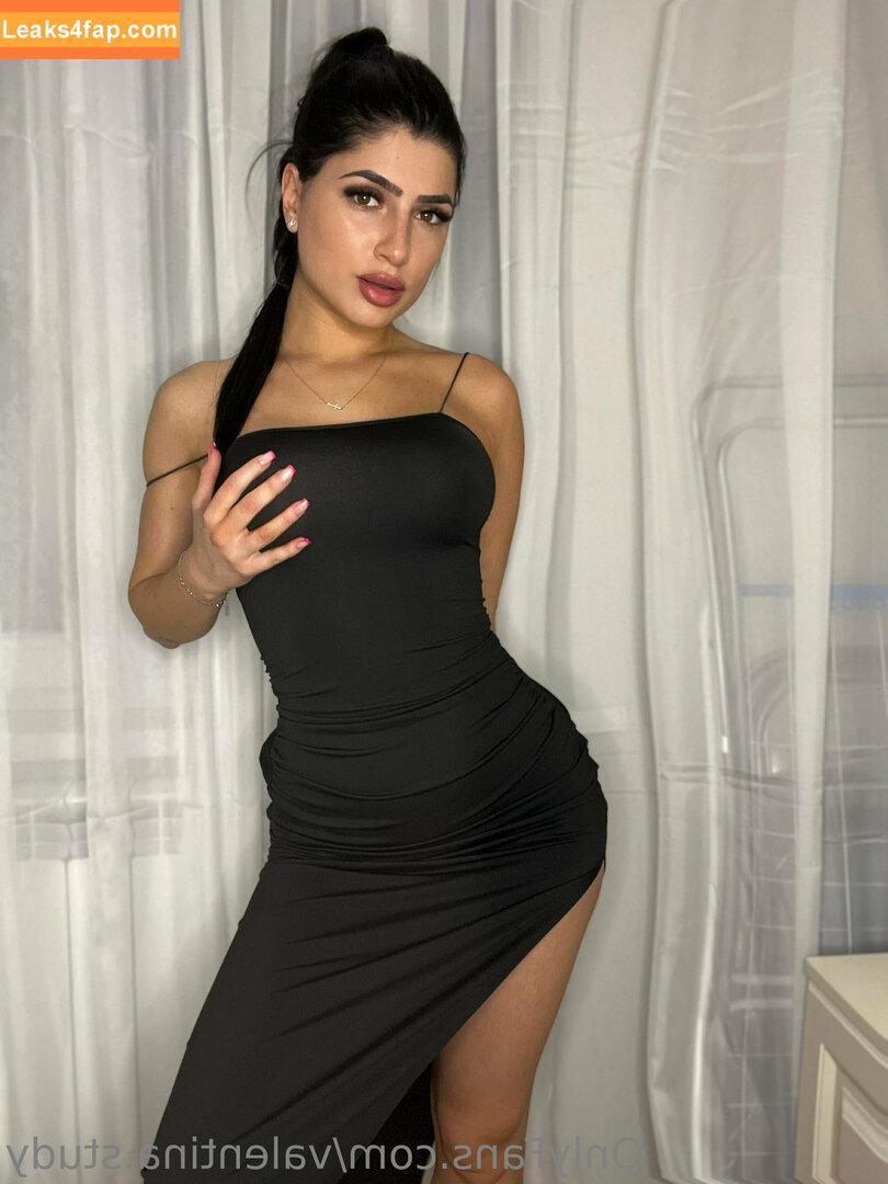 valentina.study / vali.study leaked photo photo #0038