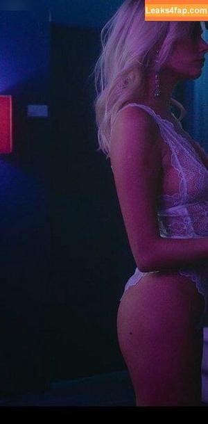 Valentina Zenere фото #0006