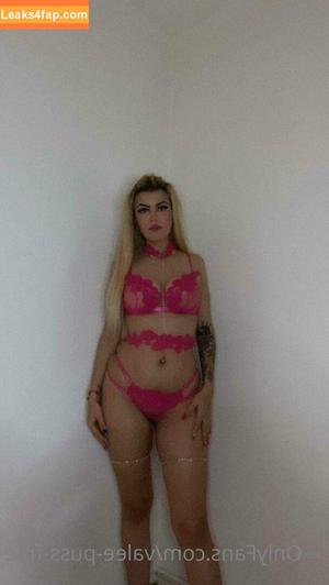 valentinagoleafree photo #0002