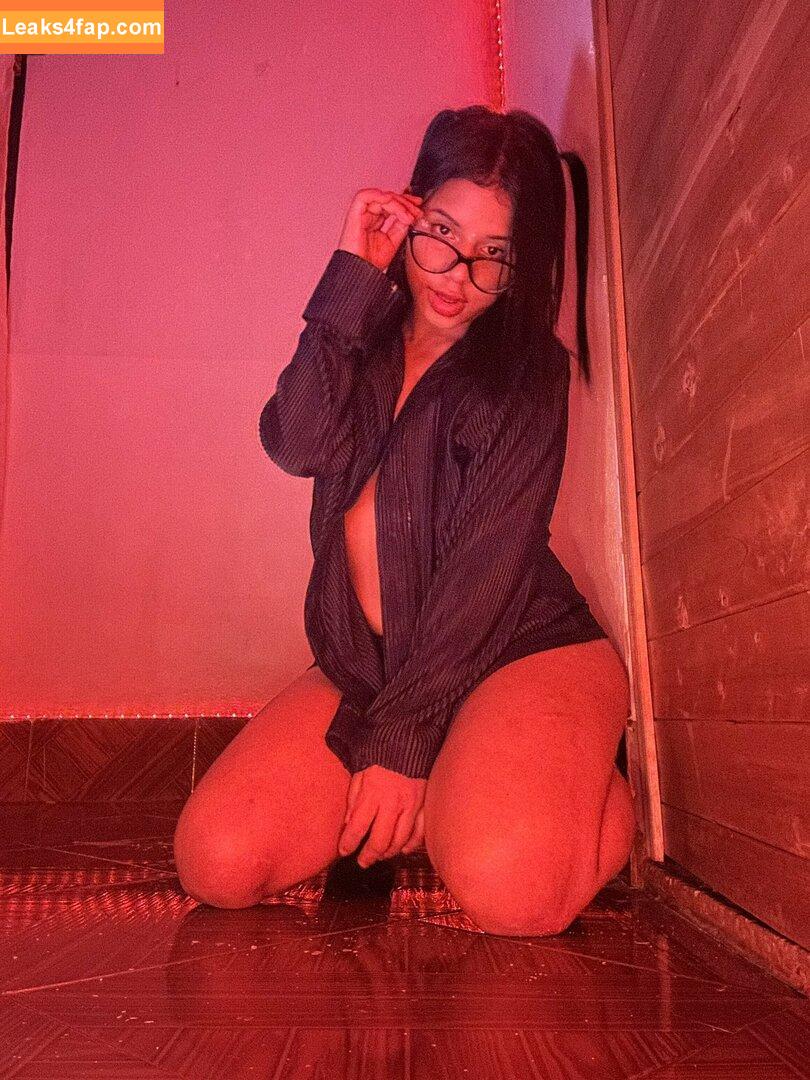 Valentinapatry / _valentinapatry / valentinapatry2 leaked photo photo #0009