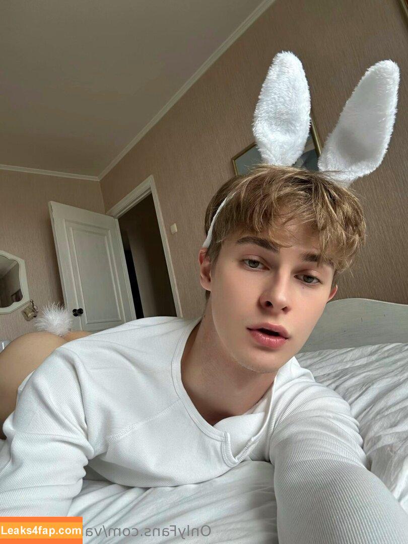 valentino_hill / valentino.hilll leaked photo photo #0007