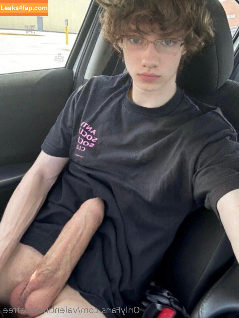 valentinorocafree / valentino_roca7 leaked photo photo #0013