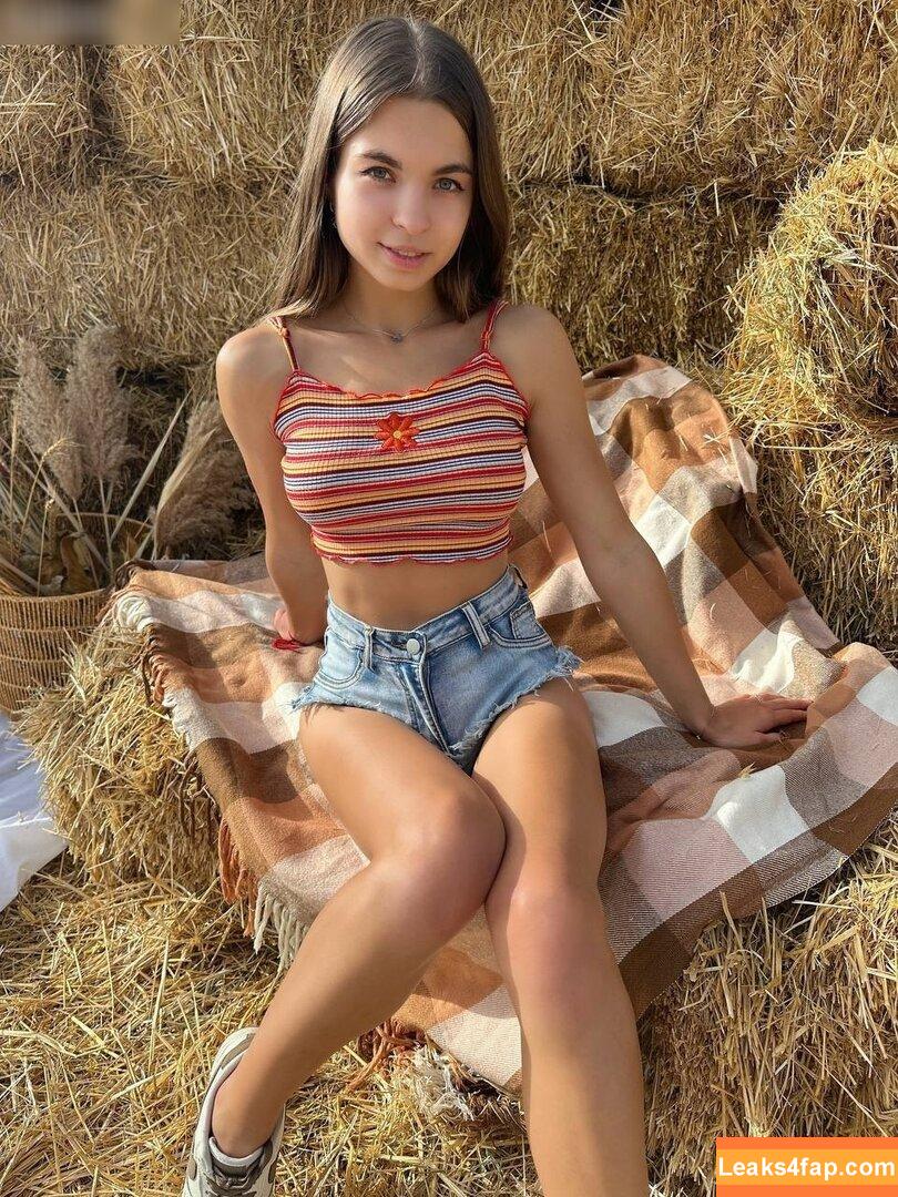 Valeria Feral / leraferal leaked photo photo #0305