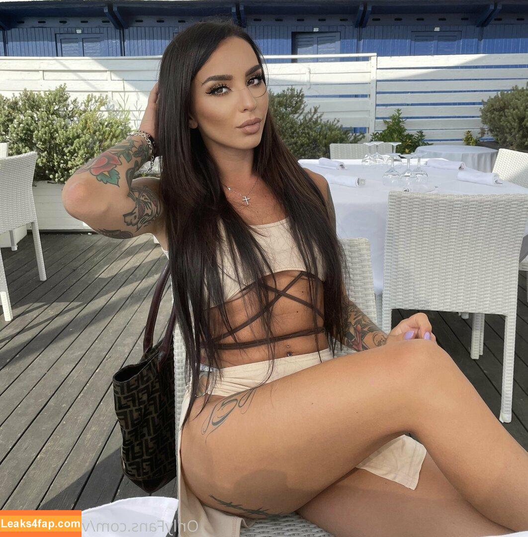 valeriamoxx / vandoll_sg leaked photo photo #0028